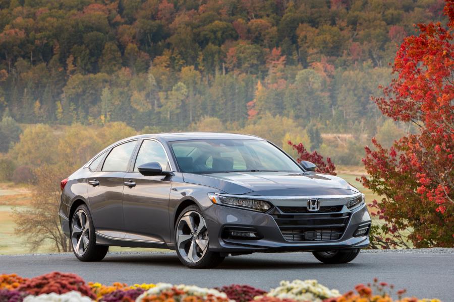  Honda Accord Touring Hybrid 2017 года  (NA) (фото 149 из 170)